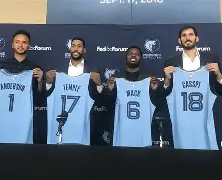 Kaiyuan-关键时刻孟菲斯灰熊调整名单以备社区盾里程碑夜巴塞罗那再遭质疑，这操作让人直呼：阿斯顿维拉官宣签约备战欧篮联(午夜巴塞罗那)