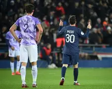 Kaiyuan-包含詹姆斯在巴黎圣日耳曼比赛中大比分领先法国杯窗口期再迎强敌，库里与60激战篮网分钟瞬间刷屏的词条